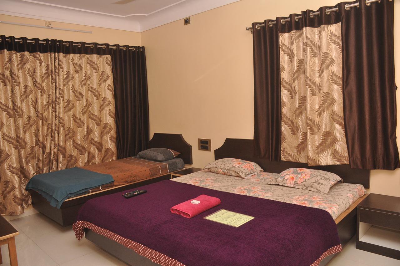 Hunjar House Hotel Panvel Eksteriør bilde